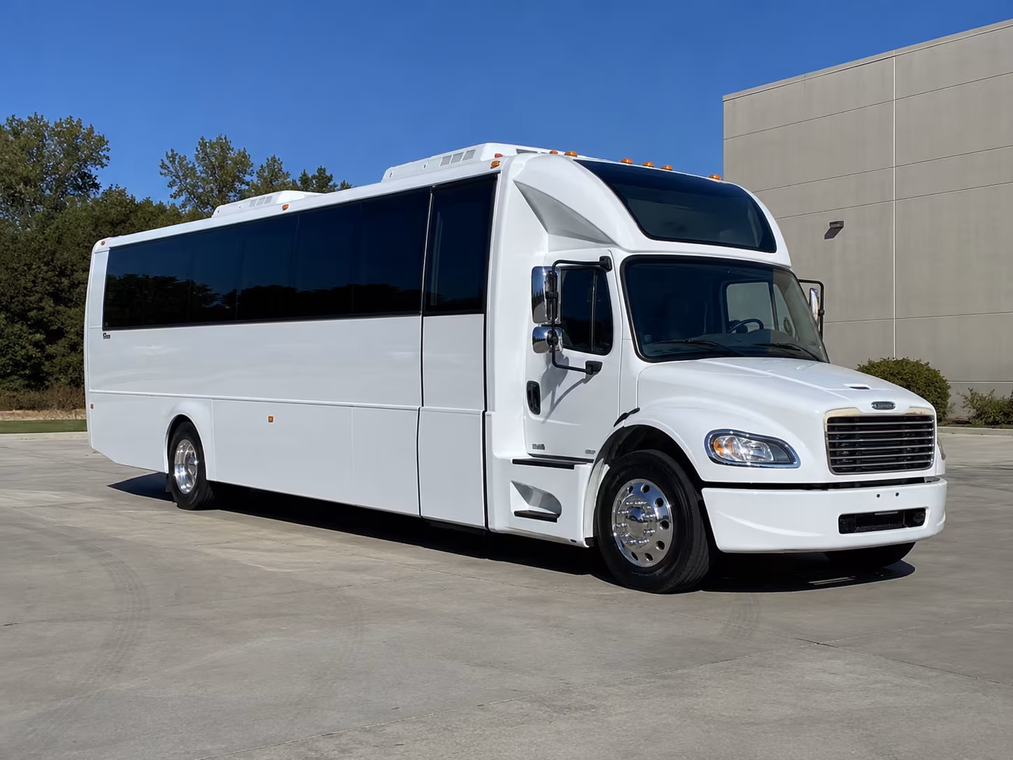 citrus heights 28 passenger party bus