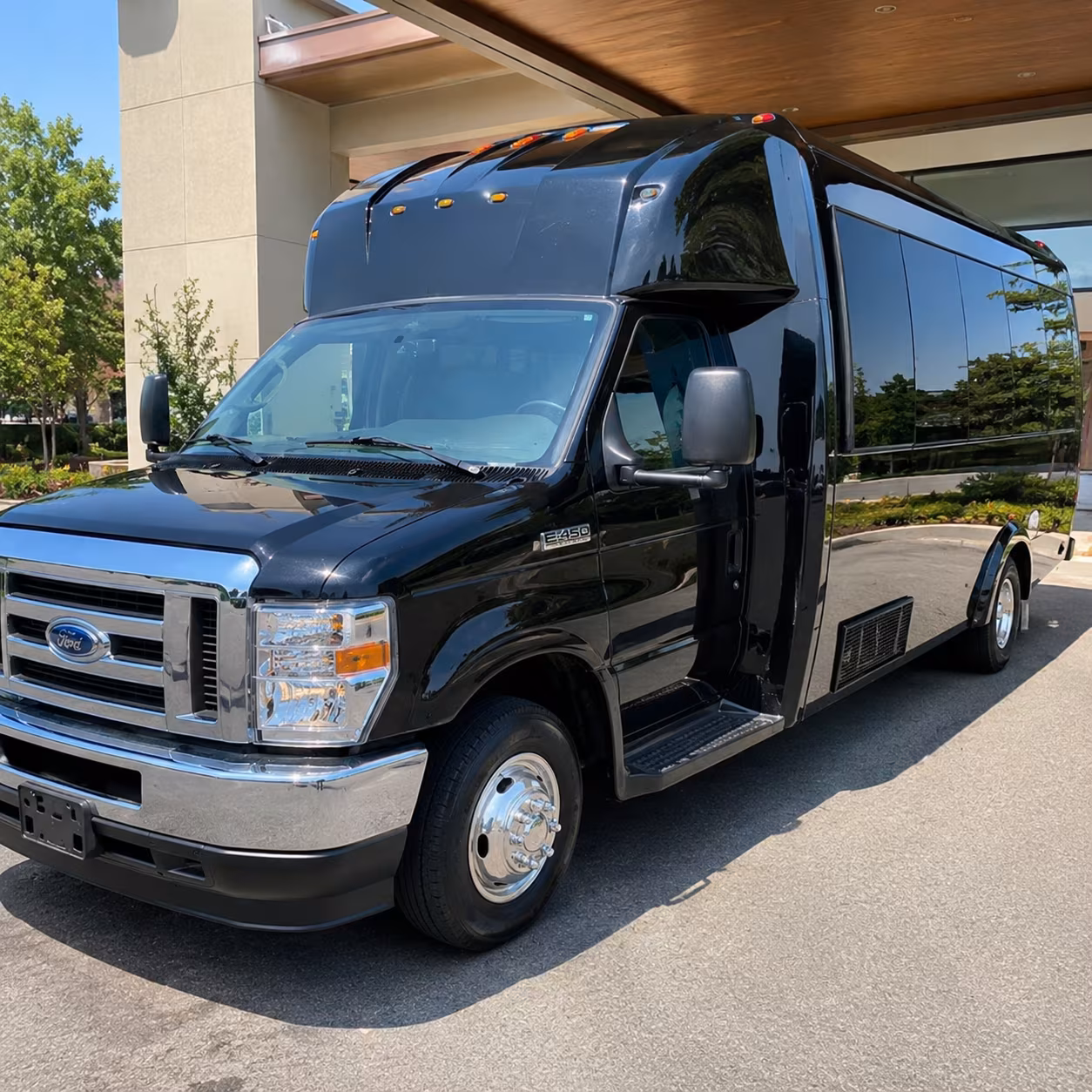 party buses and charter buses to kings games at golden 1 center